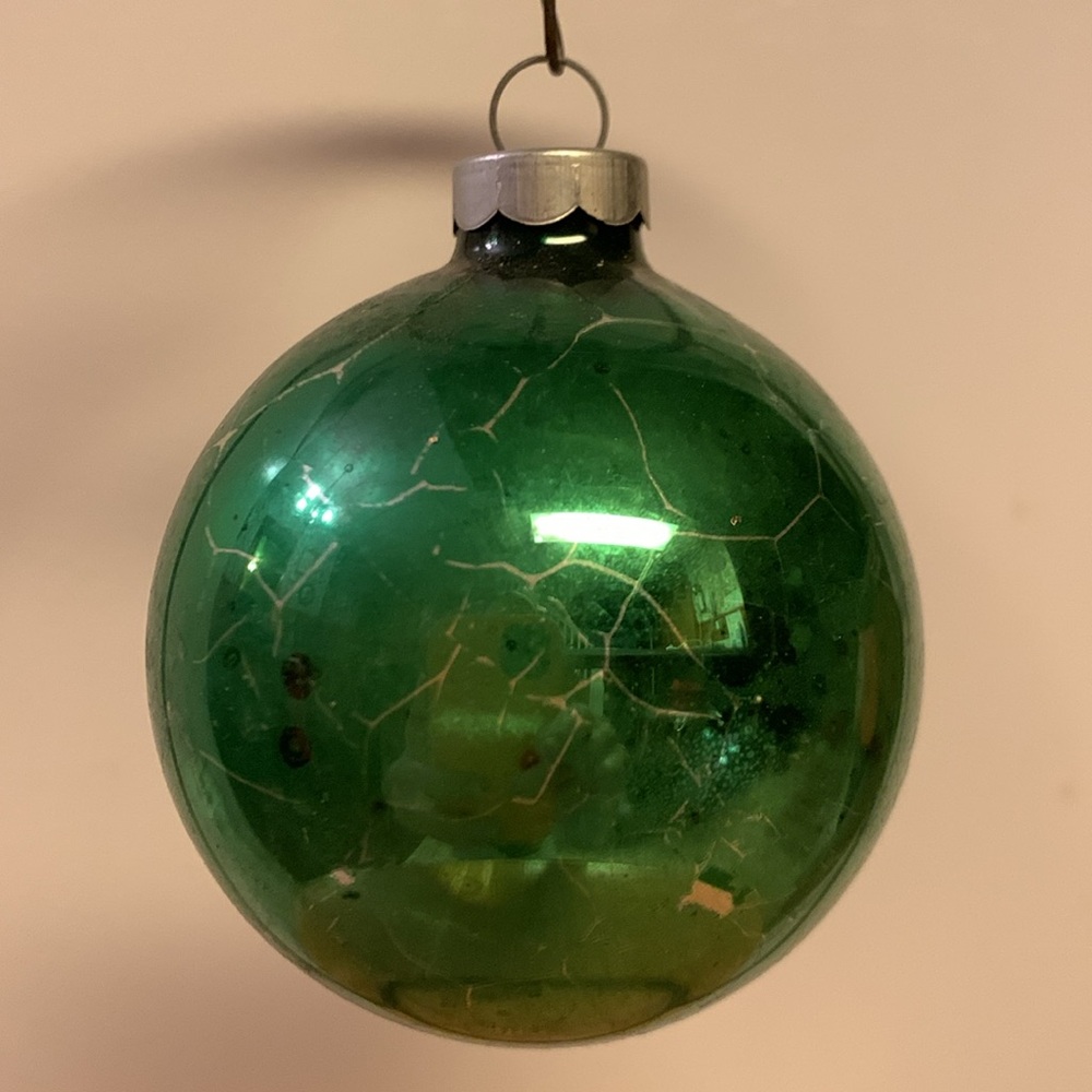 Vintage Christmas Ornament - Glass - Picture 3 of 6